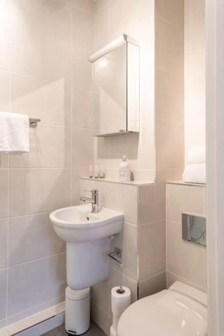 Best City Centre Luxurious Home Free Parking Belfast Bagian luar foto